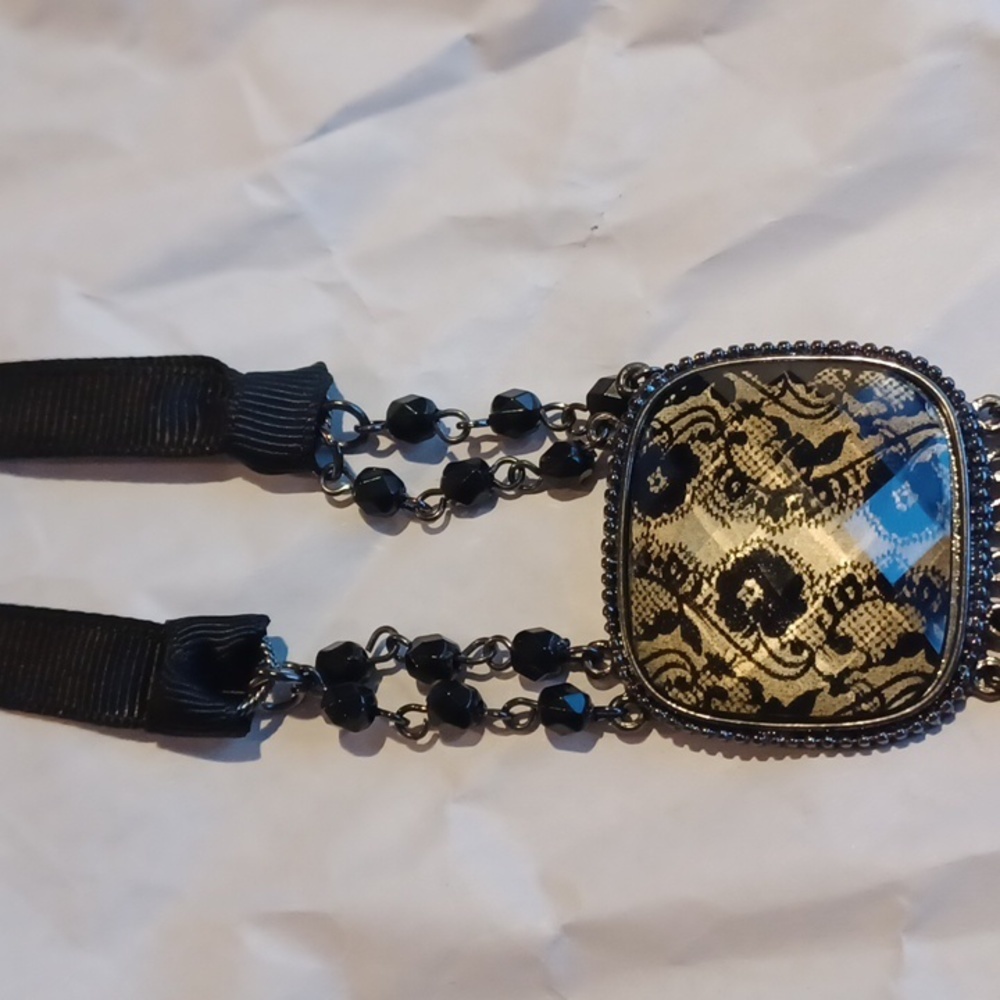 1928 Necklace Black and Yellow Rhinestones Dark Silver Tone, lace design - Picture 4 of 6